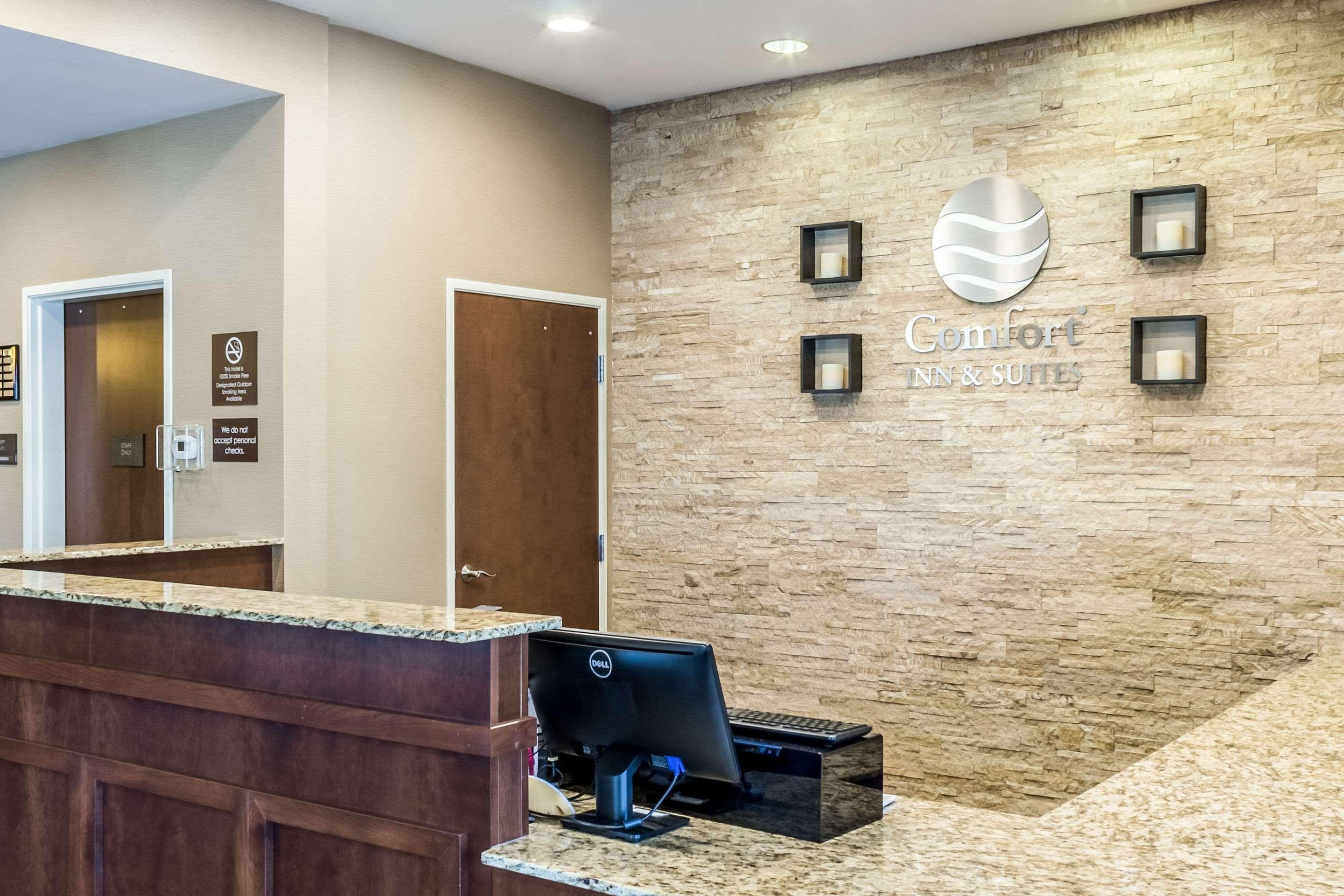 Comfort Inn & Suites Avera Southwest Sioux Falls Esterno foto