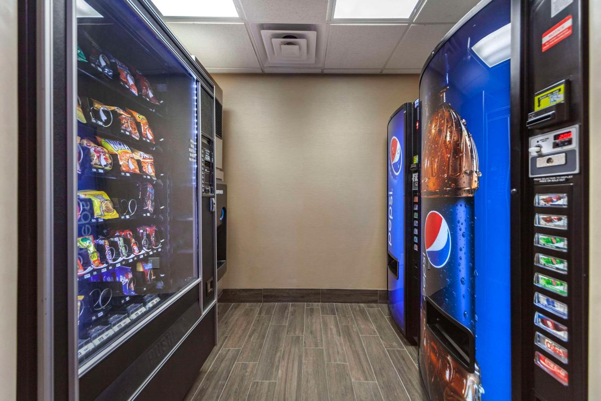 Comfort Inn & Suites Avera Southwest Sioux Falls Esterno foto