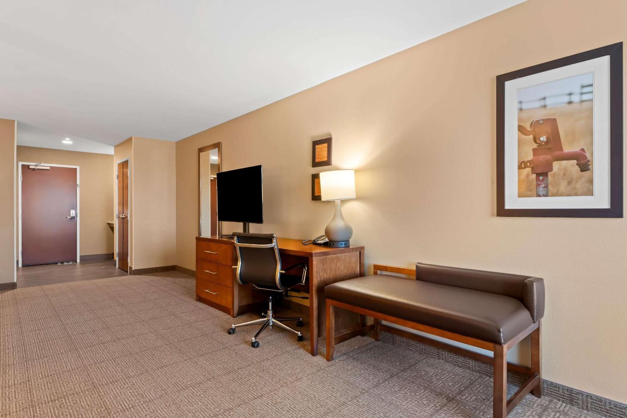 Comfort Inn & Suites Avera Southwest Sioux Falls Esterno foto