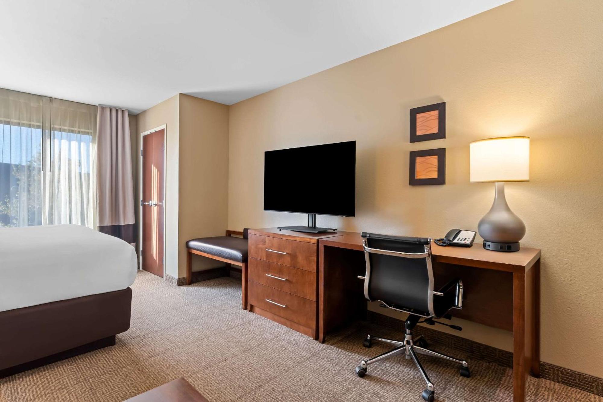 Comfort Inn & Suites Avera Southwest Sioux Falls Esterno foto
