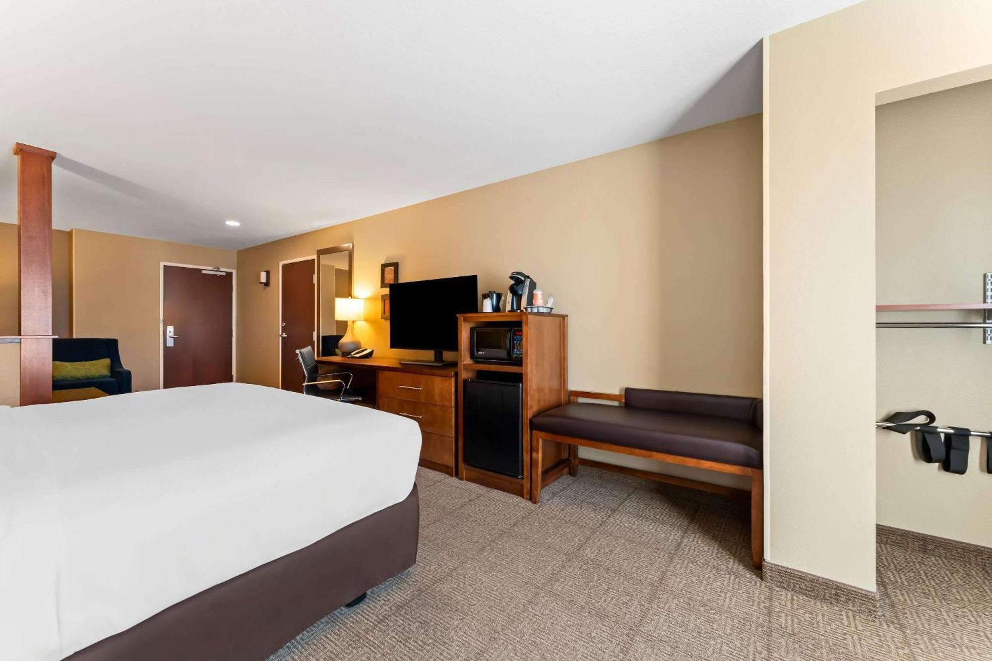 Comfort Inn & Suites Avera Southwest Sioux Falls Esterno foto